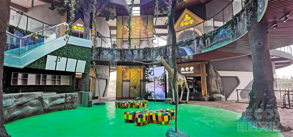 在科技展廳設(shè)計(jì)中，如何運(yùn)用人工智能技術(shù)提供個(gè)性化的參觀體驗(yàn)？