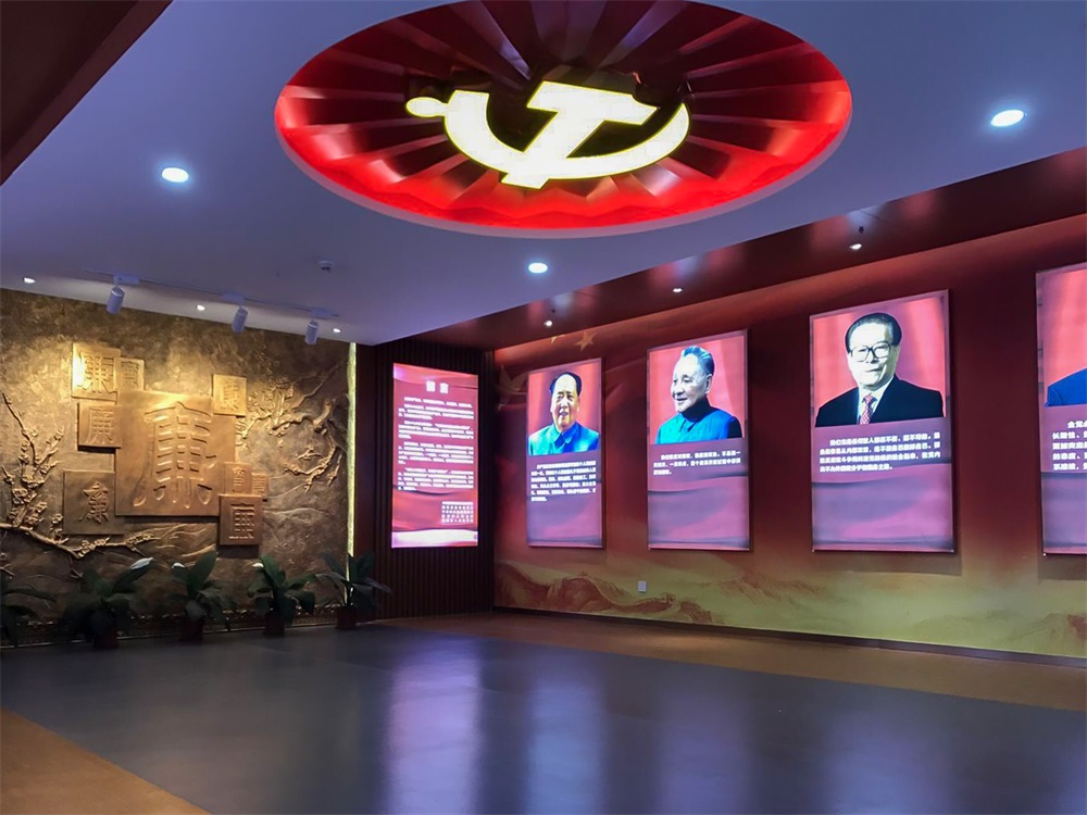 如何通過紅色展館設(shè)計(jì)展示黨的科技創(chuàng)新和科技發(fā)展成果？